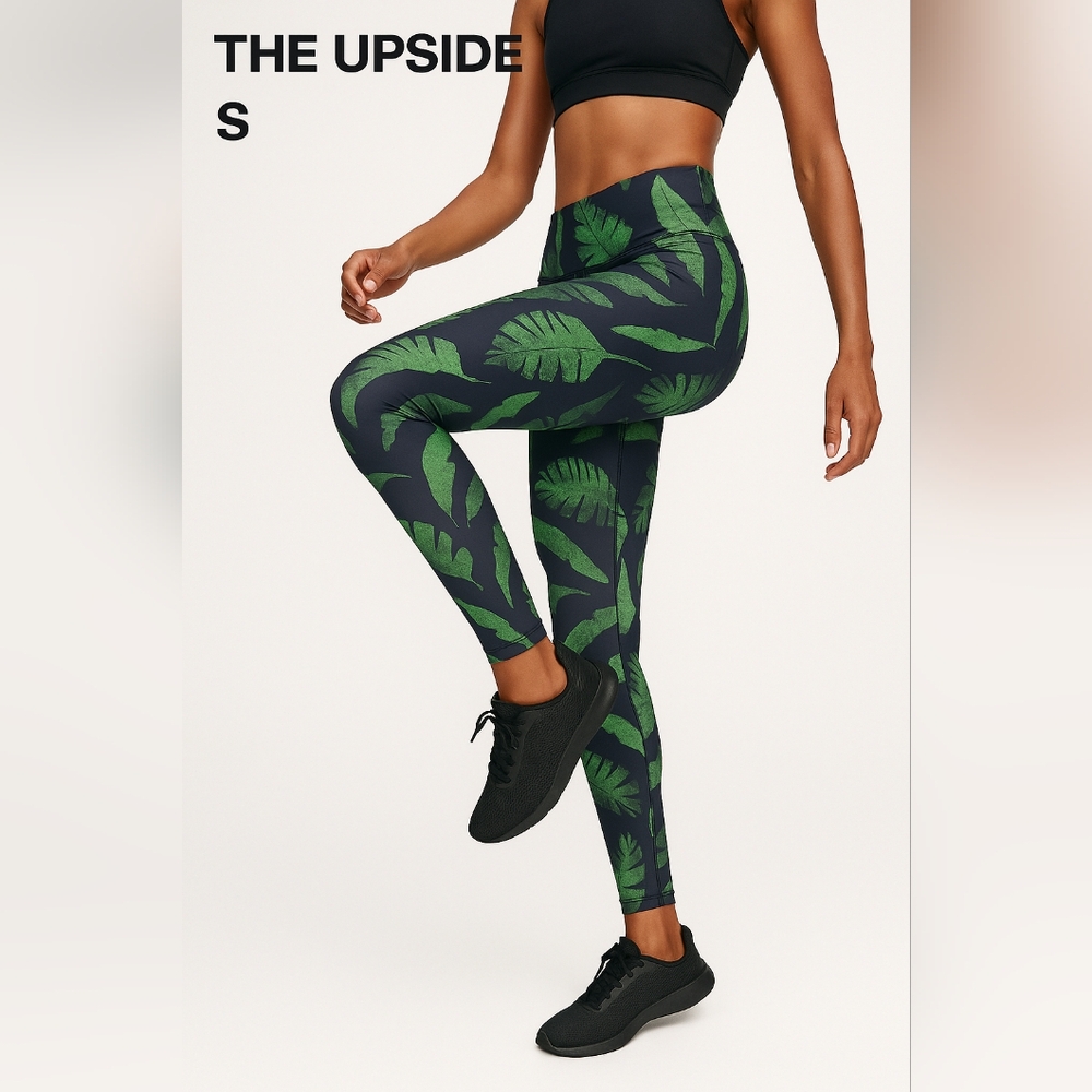 The Upside Women’s Green Leaf Print Leggings Size S
